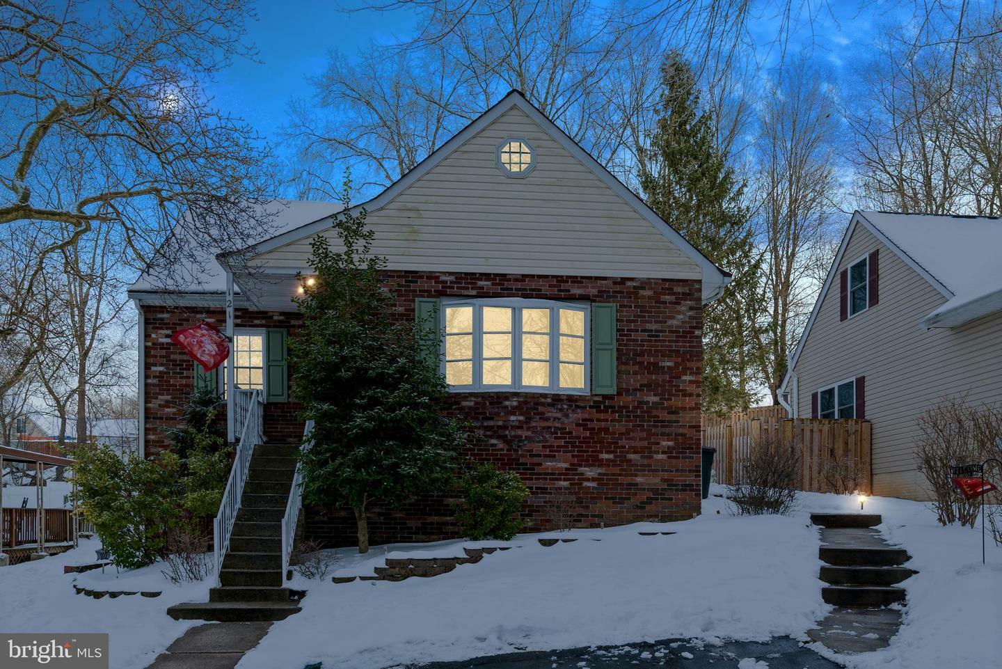 Property Photo:  121 Lippy Avenue  MD 21157 