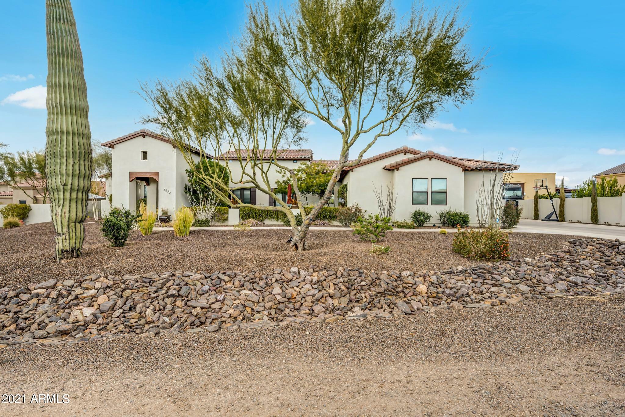 Property Photo:  5632 E Rancho Tierra Drive  AZ 85331 