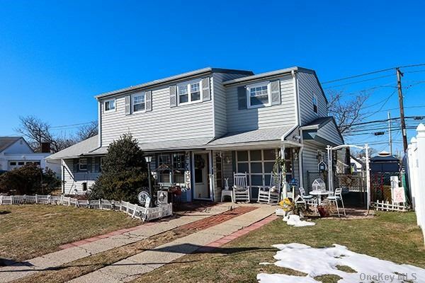 74 W Millpage Drive  Bethpage NY 11714 photo