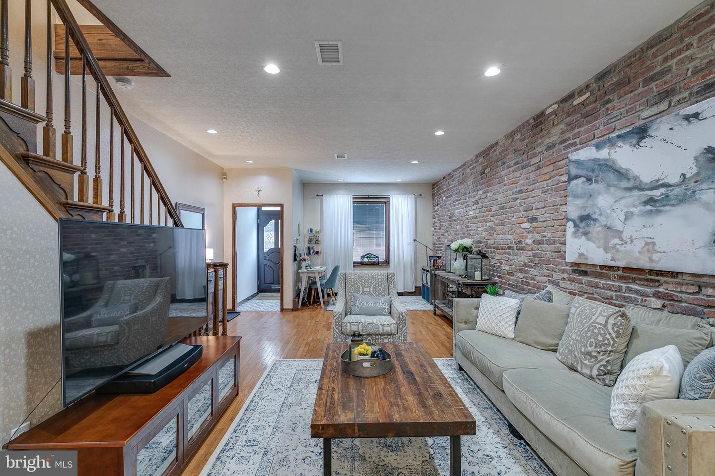 Property Photo: 2213 S 17th Street PA 19145