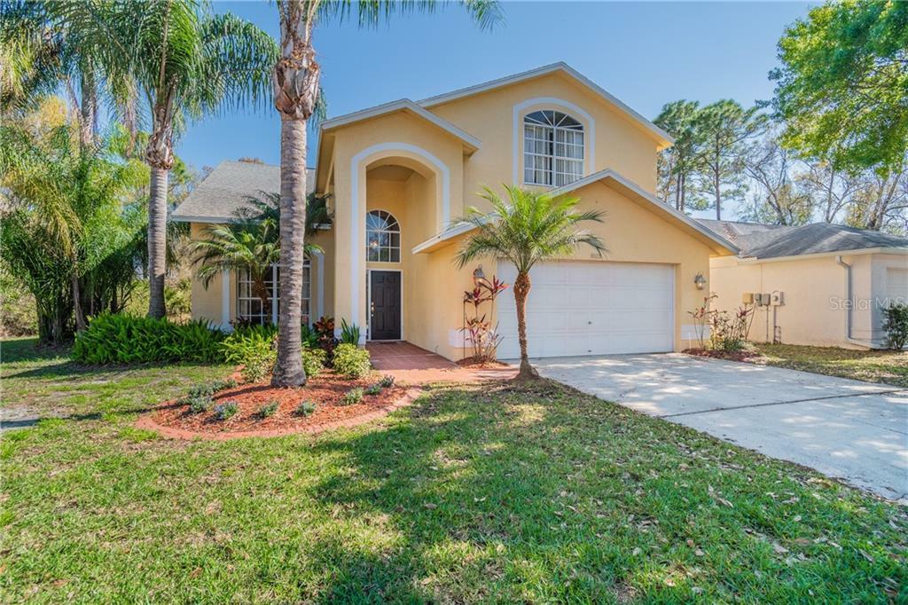 Property Photo:  8103 Stonefield Way  FL 33635 