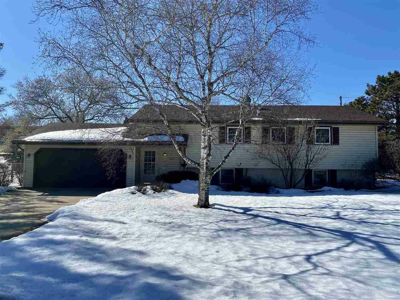 Property Photo: 1035 Somerset Dr WI 53546