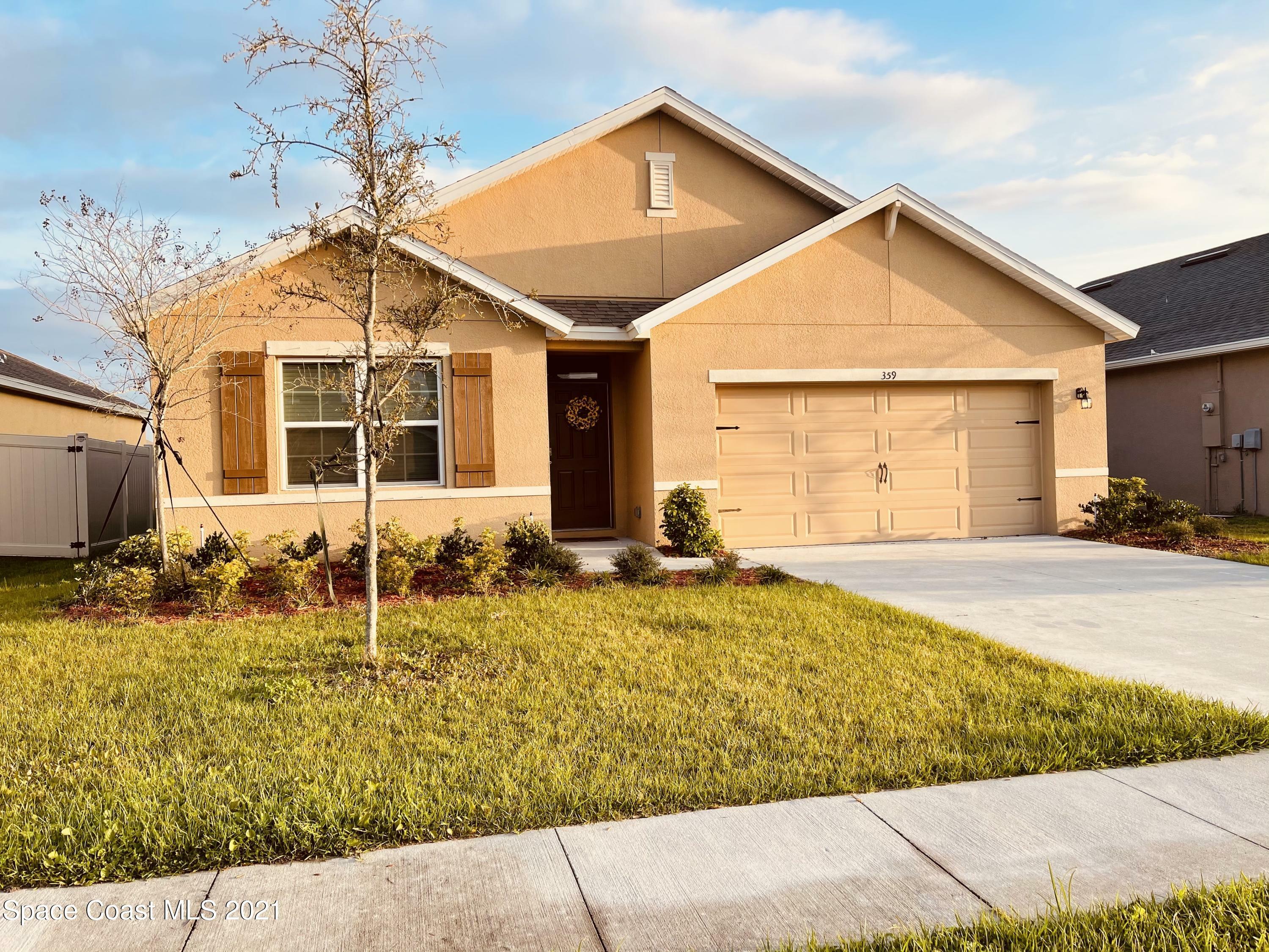 Property Photo: 359 Forest Trace Circle FL 32780