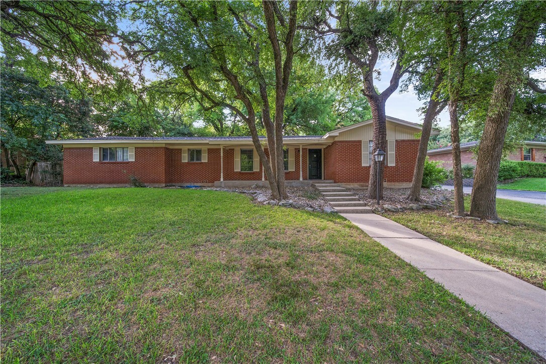 Property Photo:  9608 Bryce Drive  TX 76712 