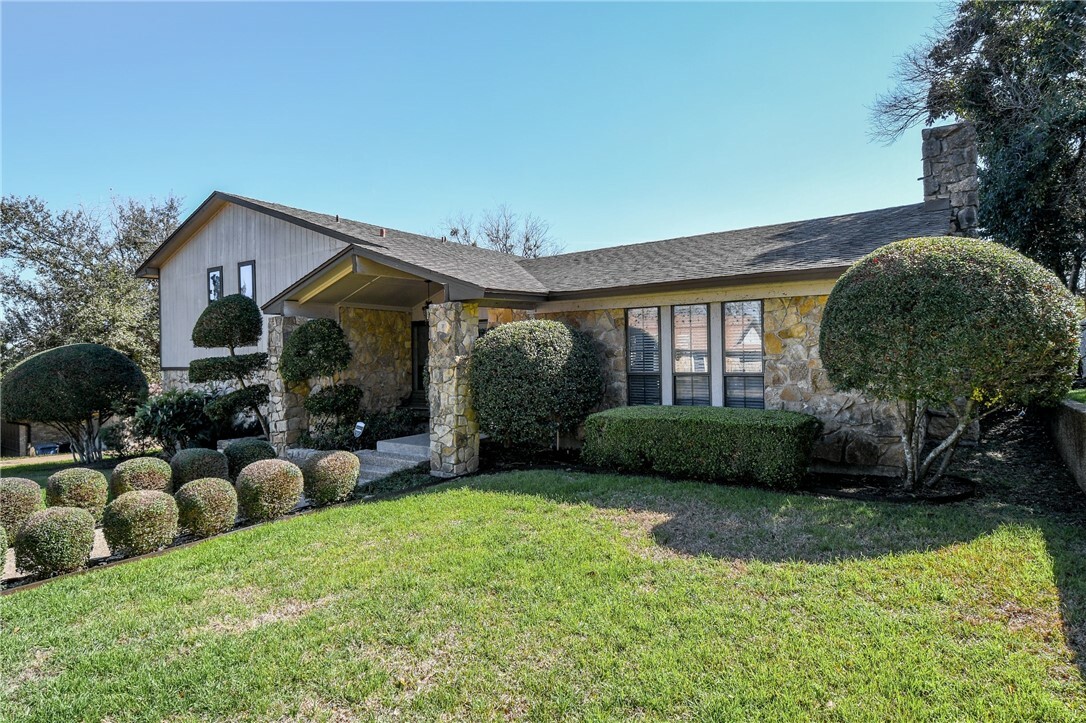 Property Photo:  4324 Green Oak Drive  TX 76710 