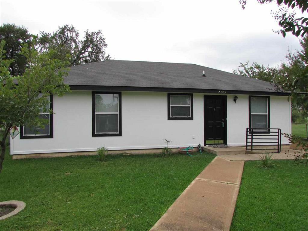 Property Photo:  2805 Sarah  TX 76706 