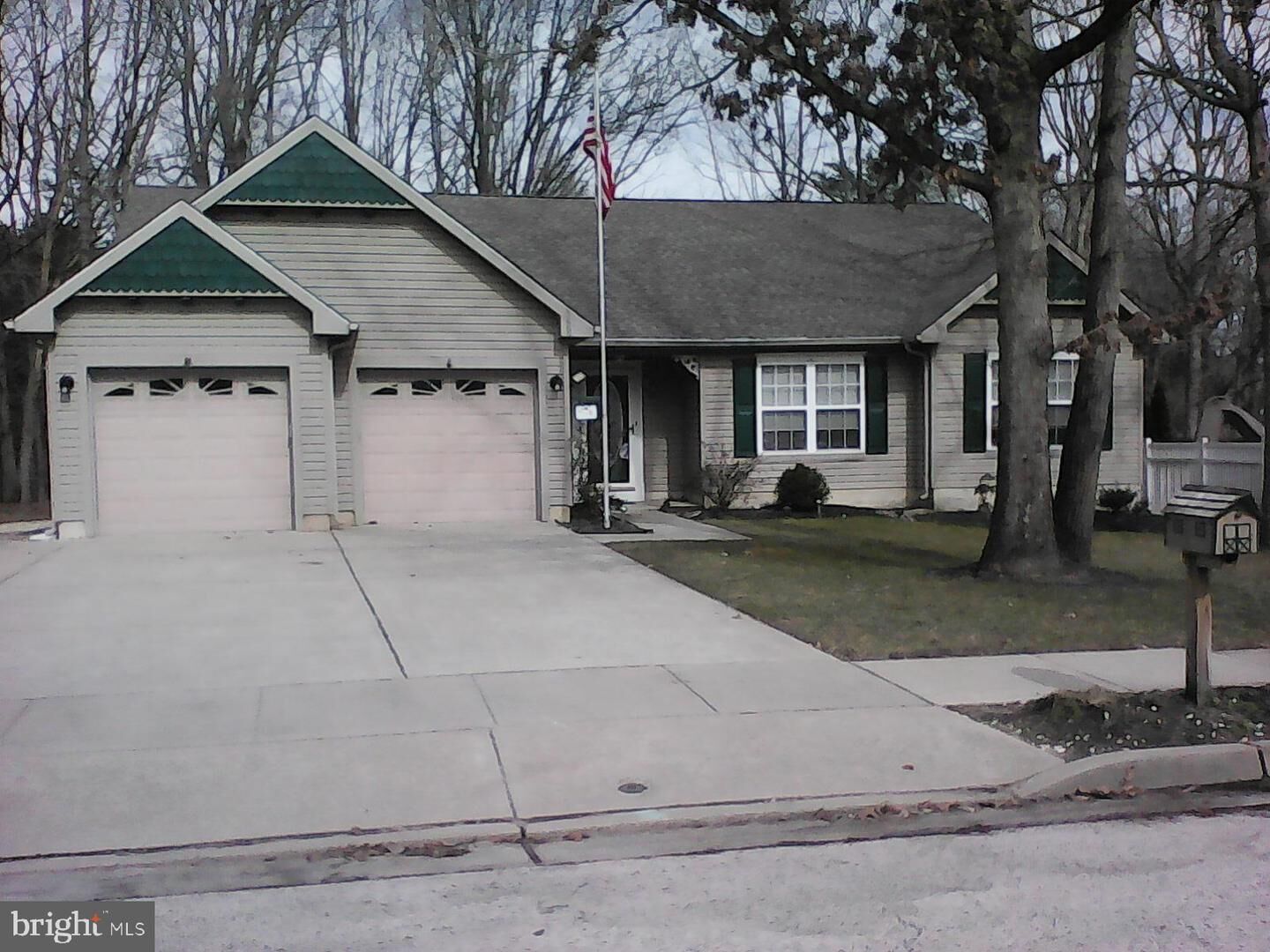 Property Photo:  3 W Gate Drive  NJ 08081 