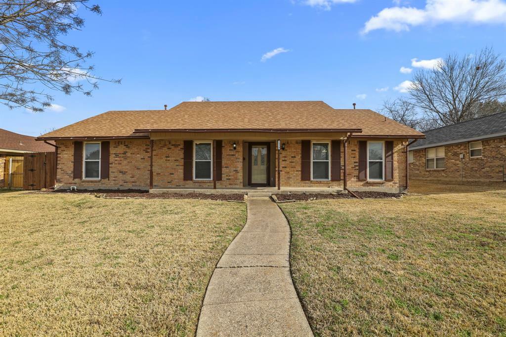 Property Photo:  2924 Manchester Drive  TX 75150 