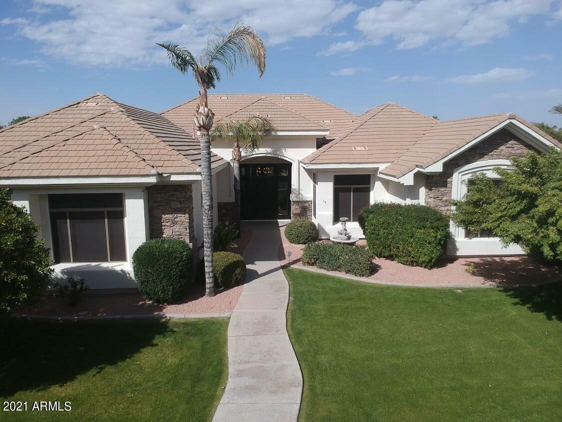 Property Photo:  2222 N Val Vista Drive 14  AZ 85213 