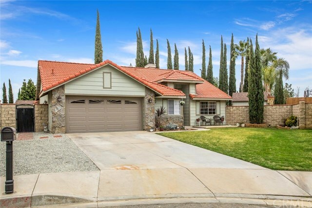 Property Photo:  10546 Wood Glen Court  CA 92399 