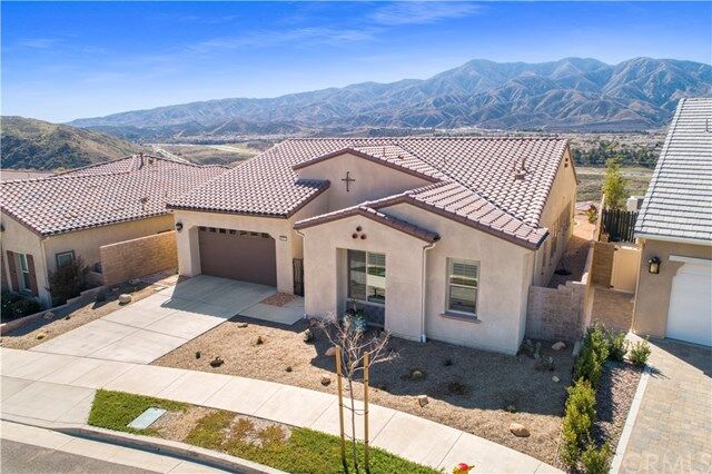 Property Photo:  24371 Crestley Dr  CA 92883 