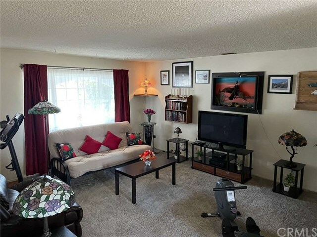 Property Photo: 5175 San Jacinto Avenue CA 93422