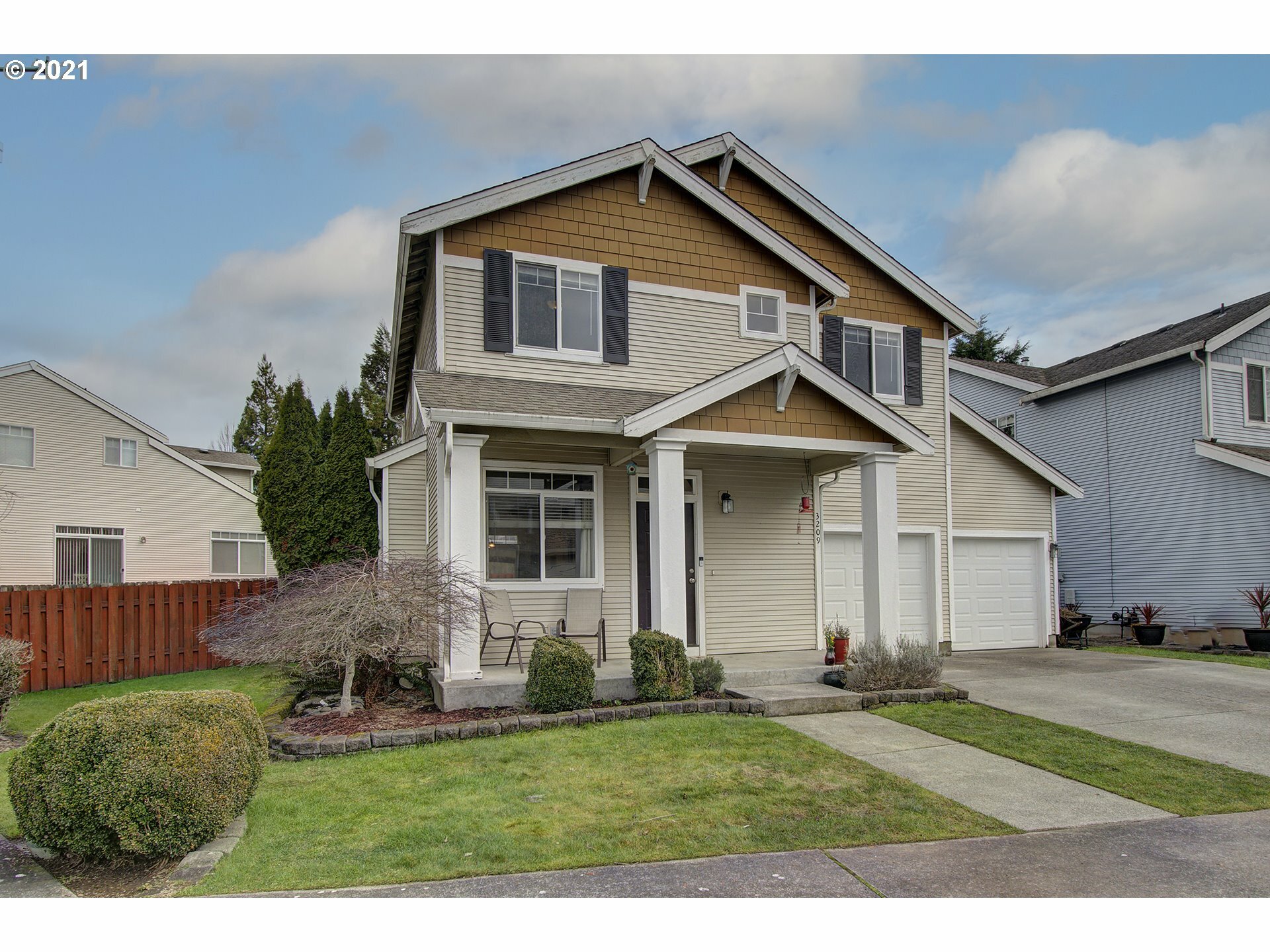 Property Photo:  3209 SE 194th Ct  WA 98607 