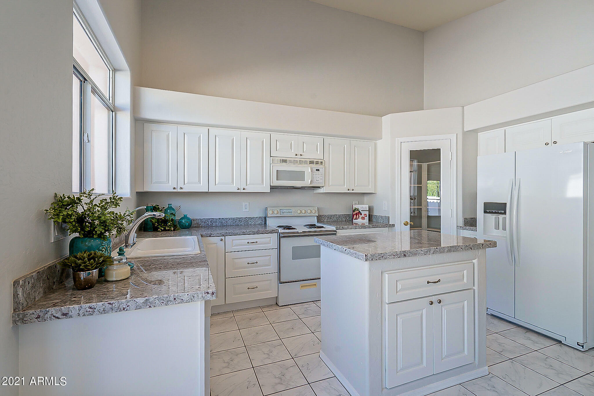 Property Photo: 11856 E Appaloosa Place AZ 85259