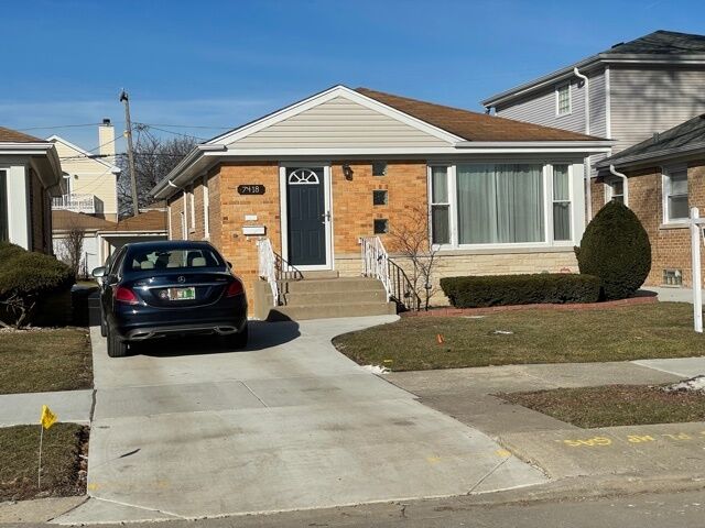 Property Photo:  7418 N Olcott Avenue  IL 60631 
