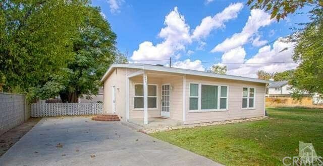 Property Photo:  4567 Barnard Street  CA 93063 