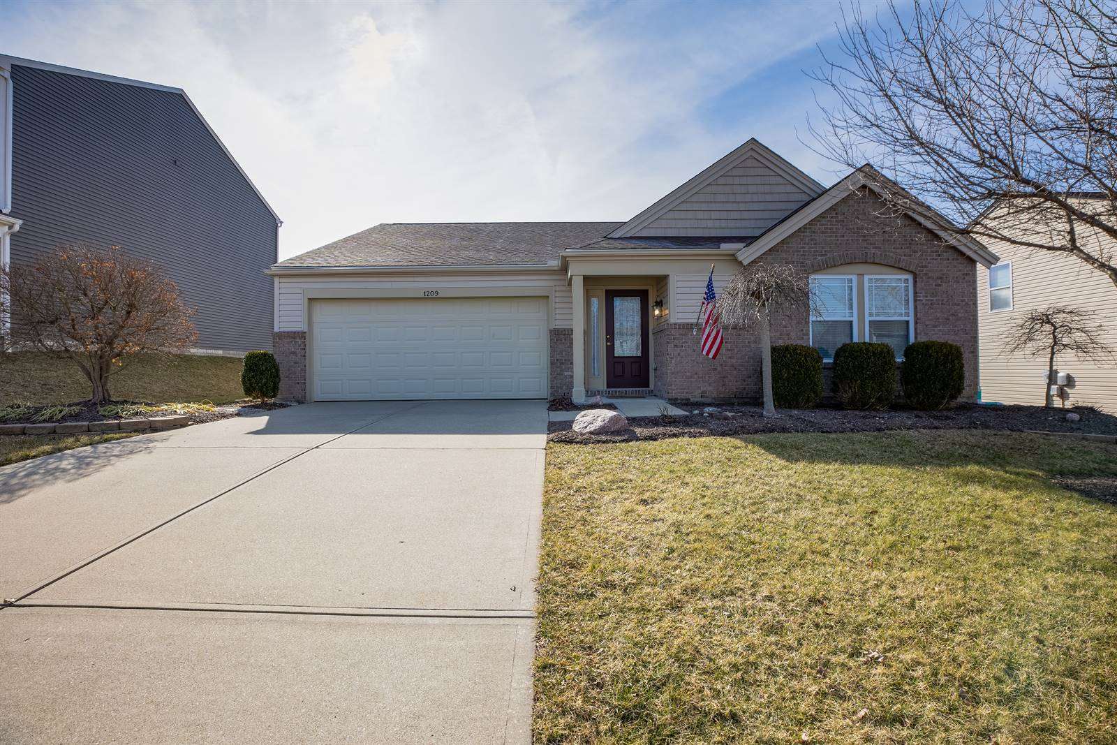 Property Photo: 1209 Summerlake Drive KY 41001
