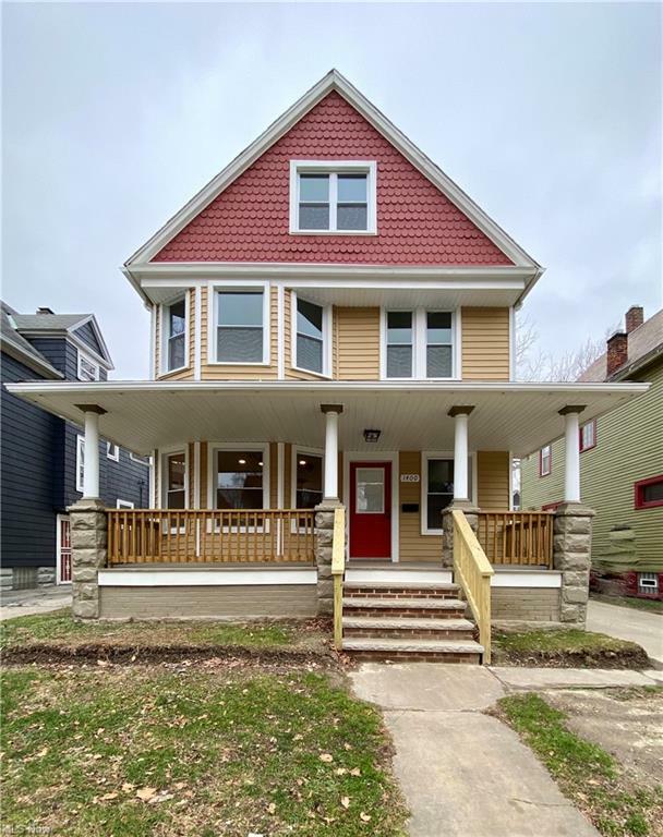 Property Photo: 1400 E 110 Street OH 44106
