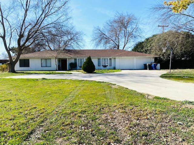 Property Photo:  1291 N Lemoore Avenue  CA 93245 