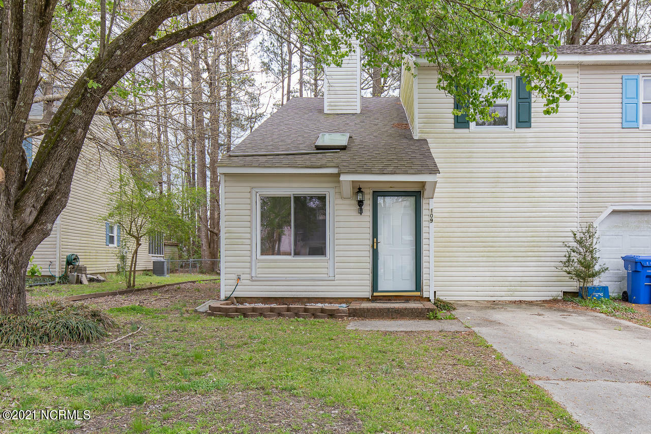 Property Photo: 109 Greenford Place NC 28540
