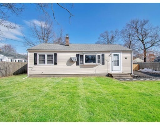 Property Photo: 23 Pembroke Pl MA 01020