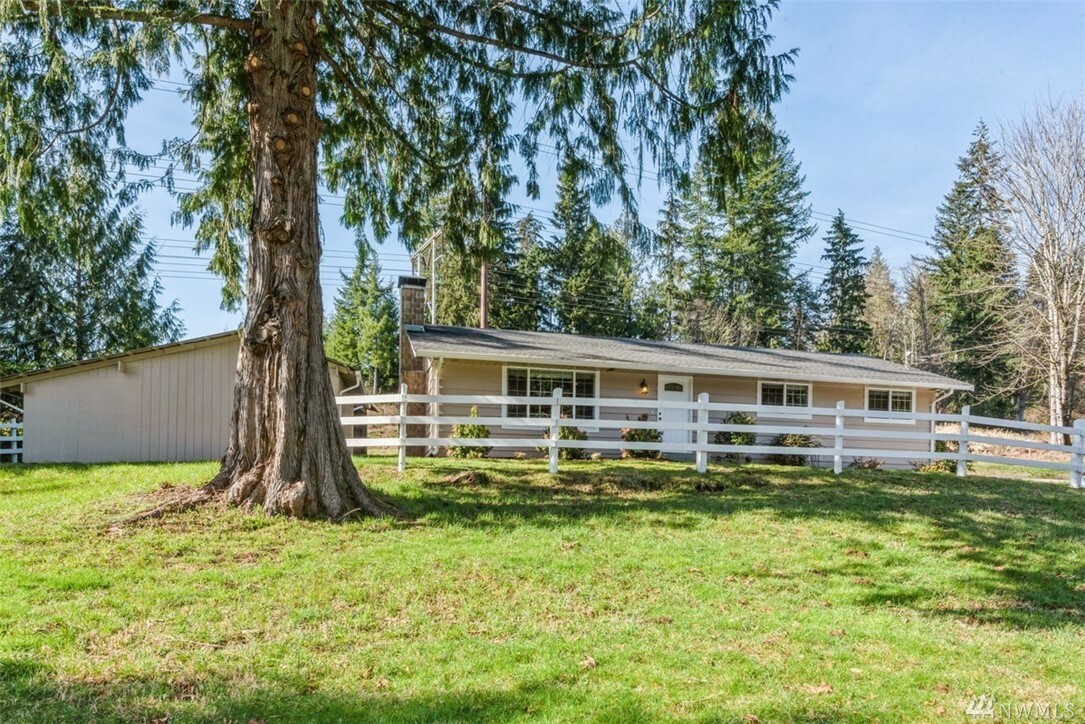 Property Photo:  27612 Grandview Rd  WA 98223 