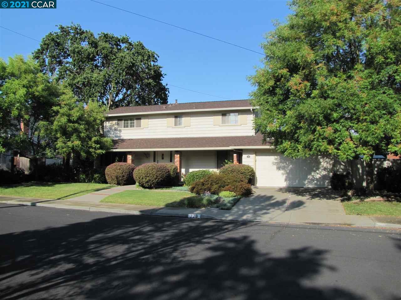 Property Photo: 728 Autumn Dr CA 94598