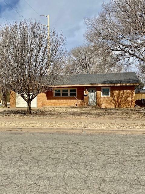 Property Photo: 2826 61st TX 79413
