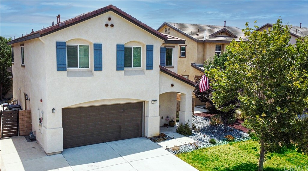 Property Photo: 3752 Bur Oak Road CA 92407