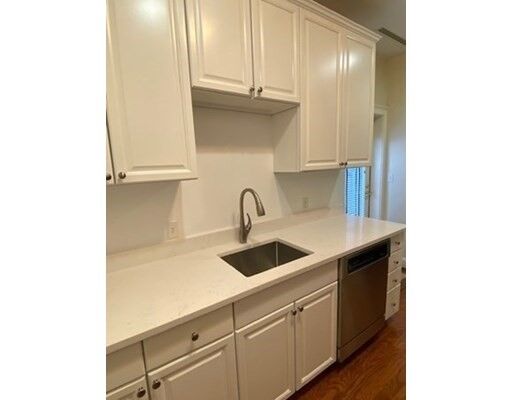 Property Photo:  1 Saint George St 1C  MA 02118 