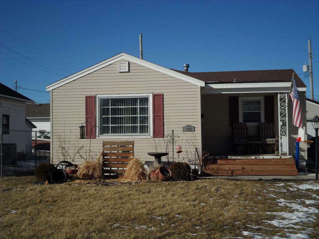 Property Photo:  108 E 15th  NE 68801 