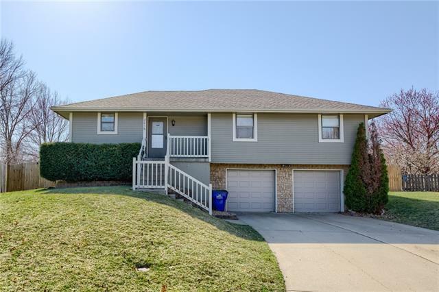Property Photo: 2016 NE Dill Court MO 64086
