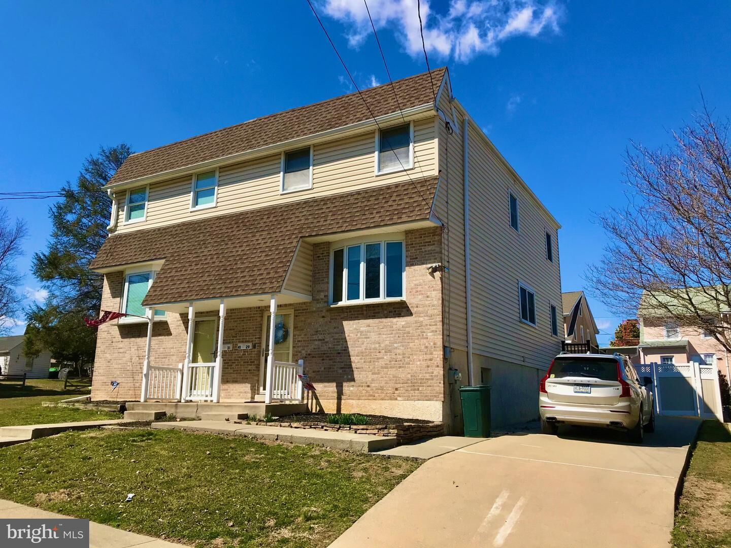 Property Photo: 4129 Berry Avenue PA 19026