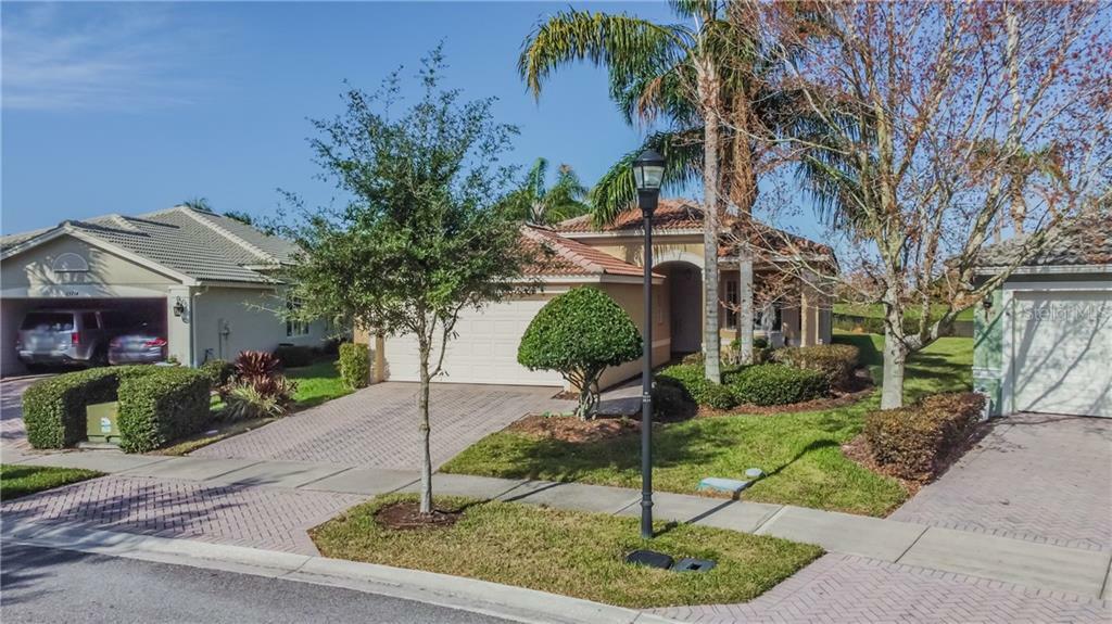 Property Photo:  15716 Crystal Waters Drive  FL 33598 