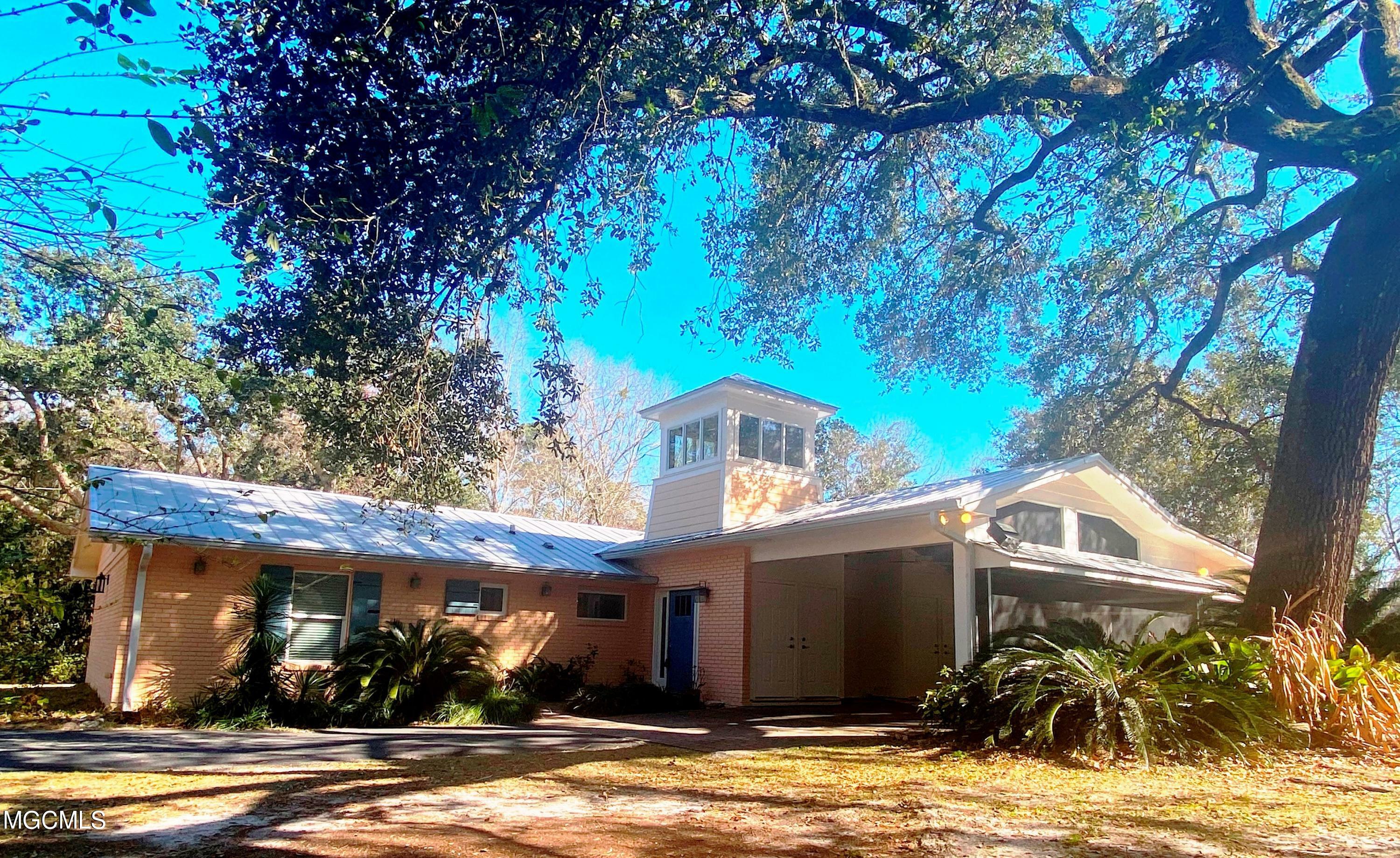 Property Photo:  501 Brumbaugh Road  MS 39564 