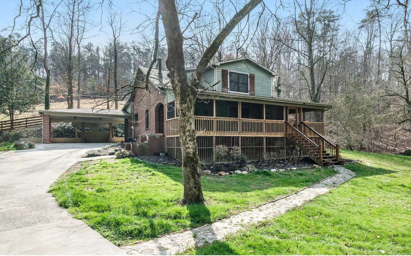 Property Photo:  204 N Old Hwy 5  GA 30540 