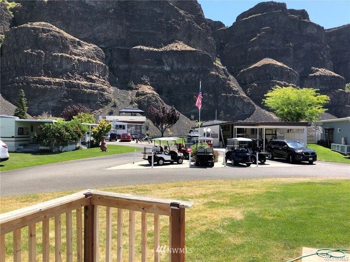 Property Photo:  8818 Crescent Bar Road NW 194  WA 98848 