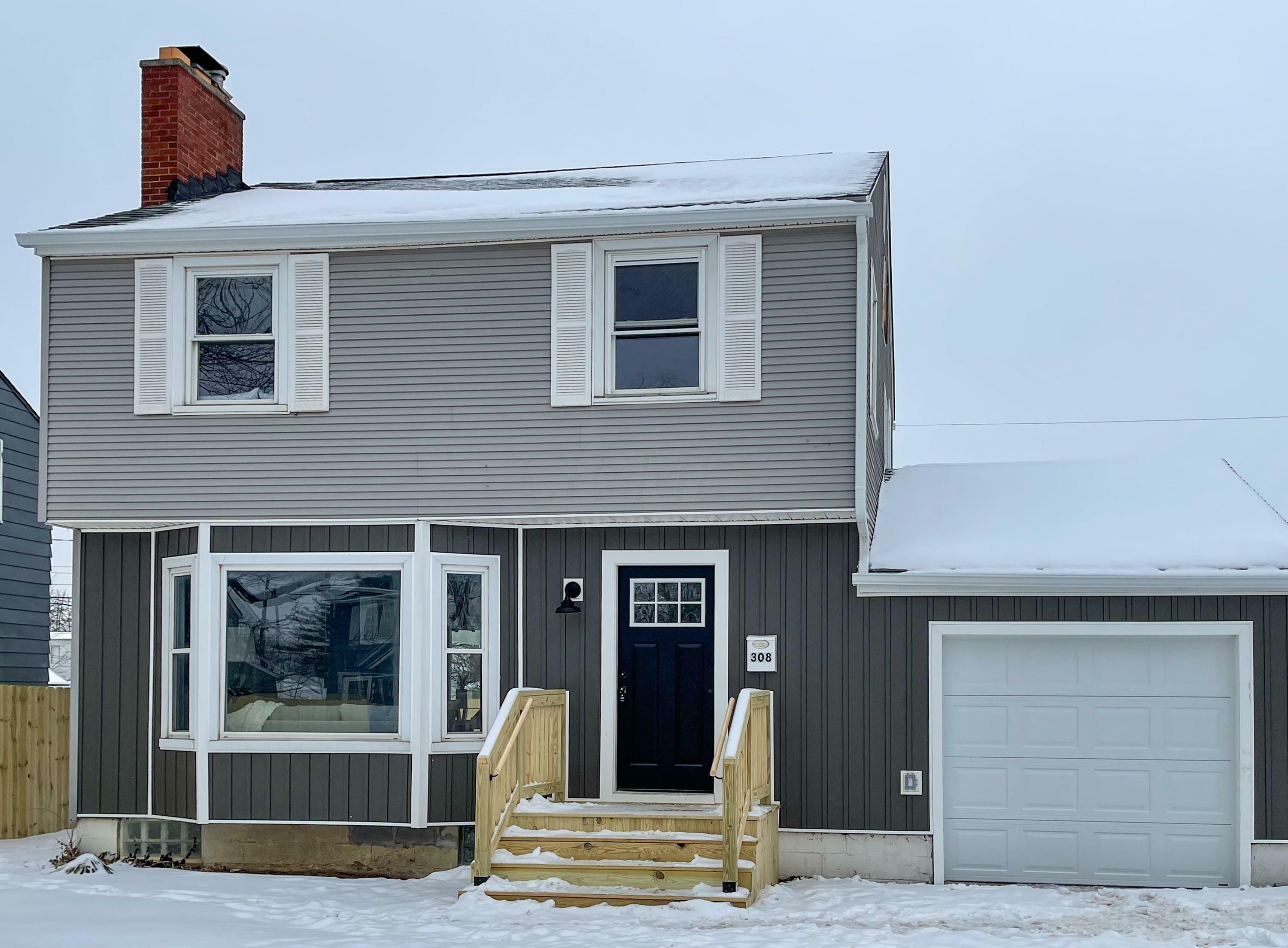 Property Photo: 308 Demorest Road OH 43204