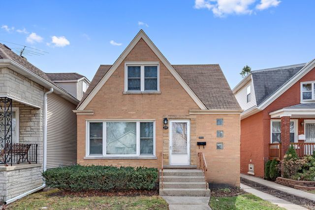Property Photo:  6709 W Imlay Street  IL 60631 