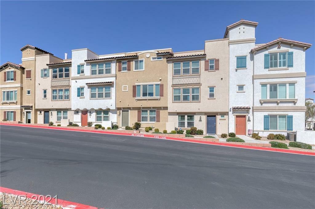 Property Photo: 1341 Quiet Fox Way NV 89012