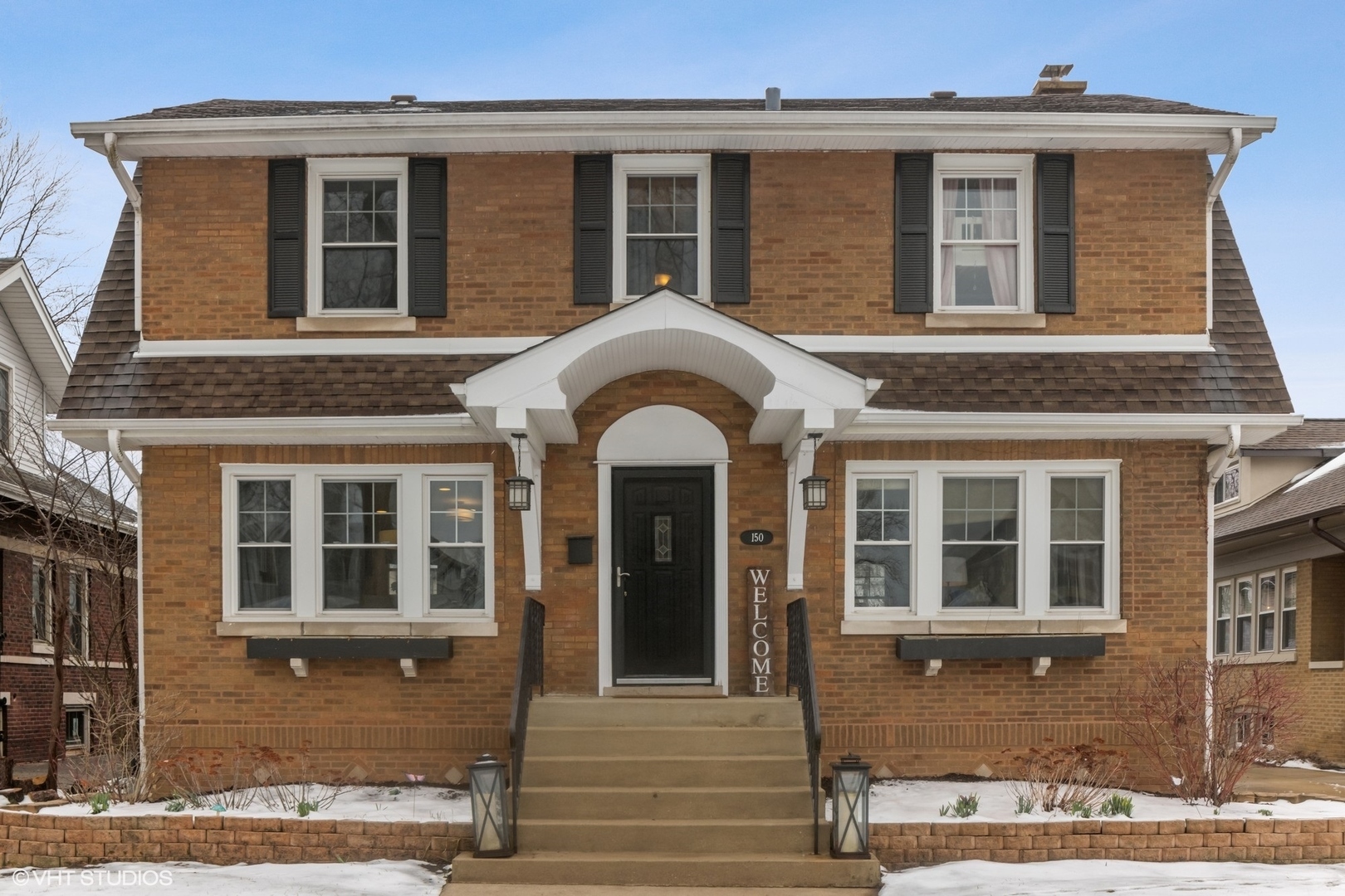 Property Photo:  150 Dover Avenue  IL 60525 