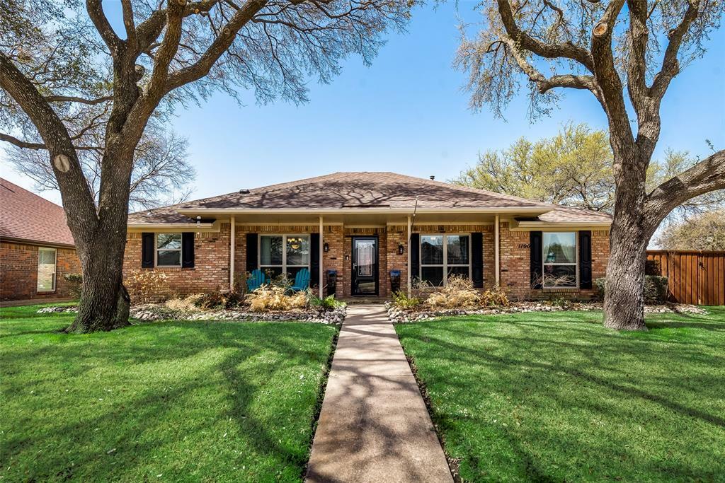 Property Photo:  1100 Yorkshire Drive  TX 75007 