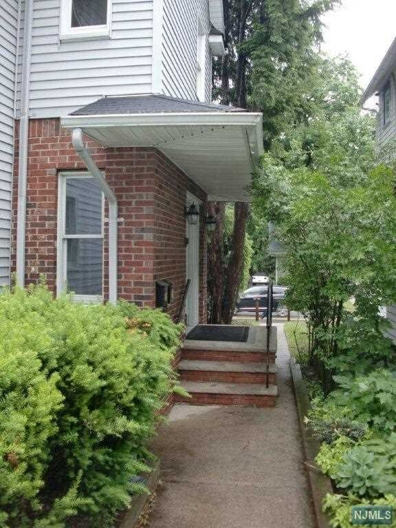 Property Photo:  408 South Maple Avenue 2  NJ 07452 