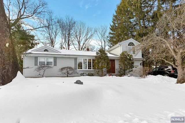 Property Photo: 10 Grobel Place NJ 07656