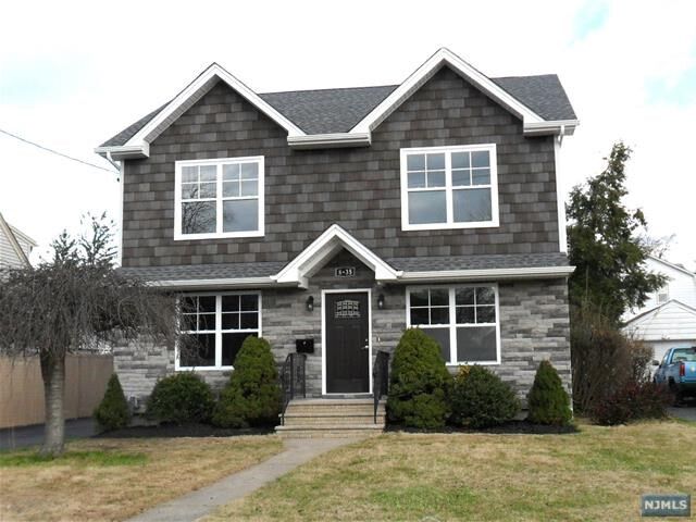 Property Photo:  8-35 Oak Street  NJ 07410 