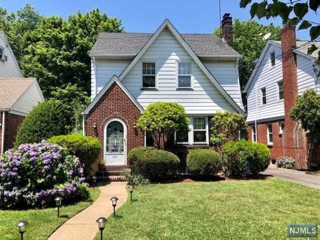 Property Photo:  20 Lindbergh Boulevard  NJ 07003 