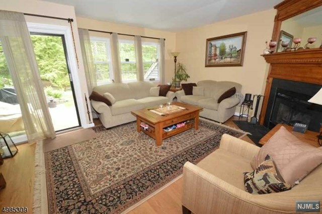 Property Photo:  34C Salem Alley  NJ 07480 