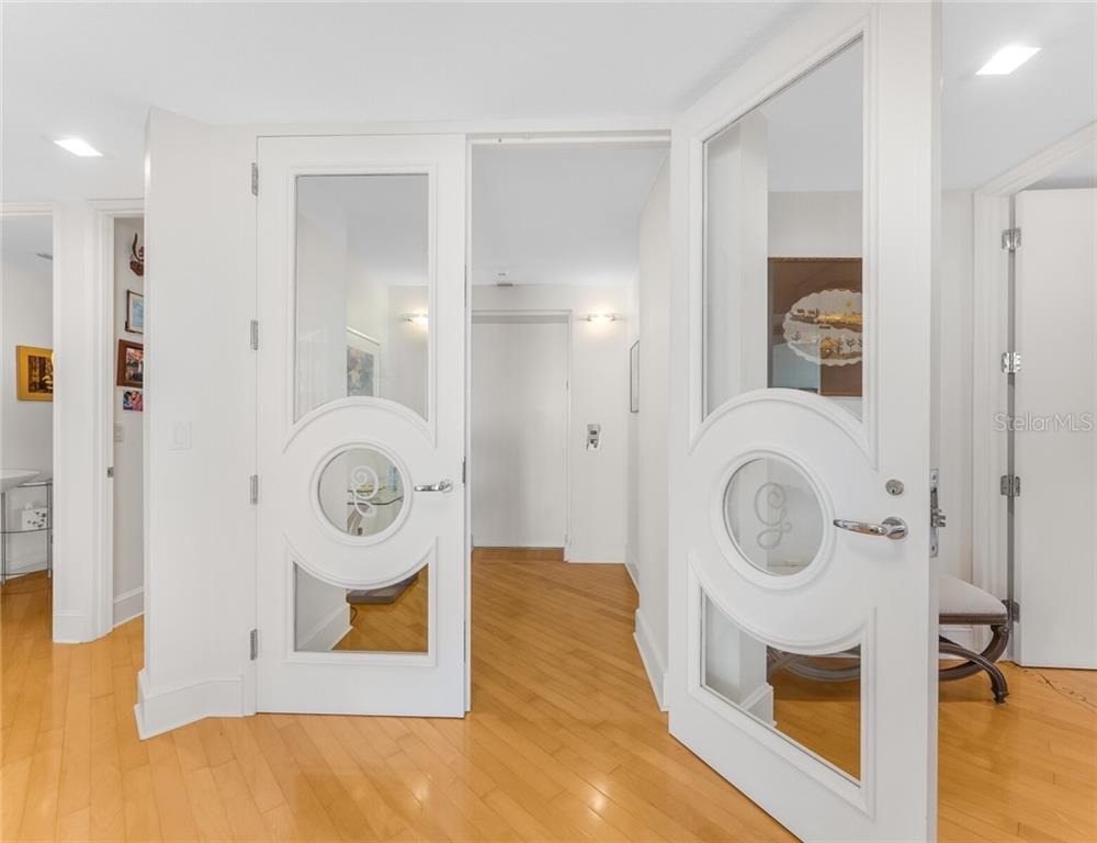 Property Photo: 3040 Grand Bay Boulevard 266 FL 34228