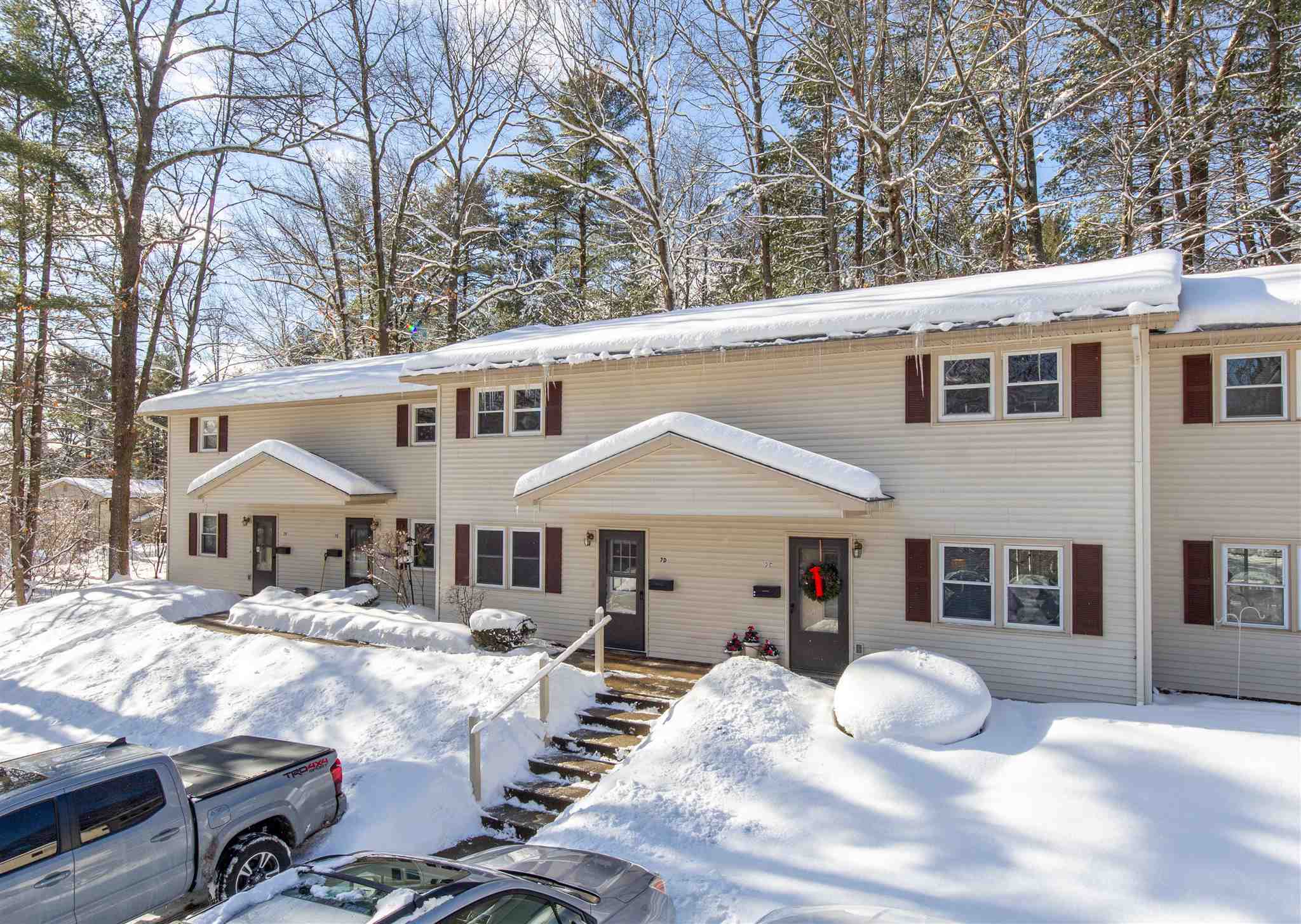 Property Photo:  86 Pinecrest Drive 7D  VT 05452 