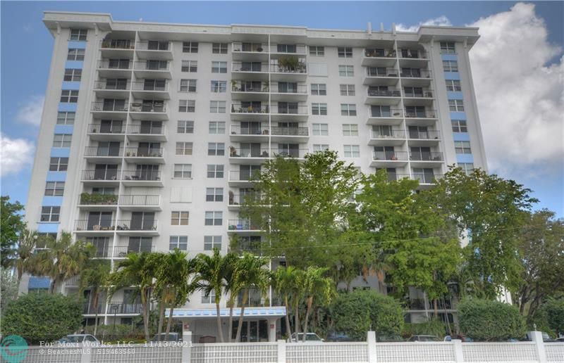 Property Photo: 1800 N Andrews Ave 5D FL 33311